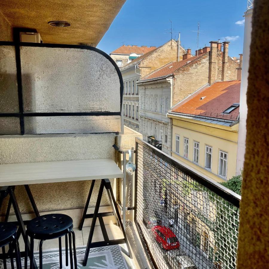 Elizabeth Bridge With Gellert-Hill View Apartment Budapest Exterior photo